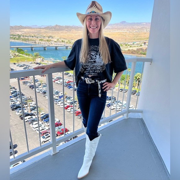 Meet your Posher, Michelle - Picture 5 of 8